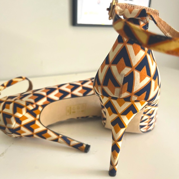 Madison Heels Ladies Size 9.5 Brown & Navy Blue Ankle Strap High Heels - Picture 8 of 9